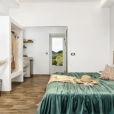 Stathis Ii With Sea View Aparthotel